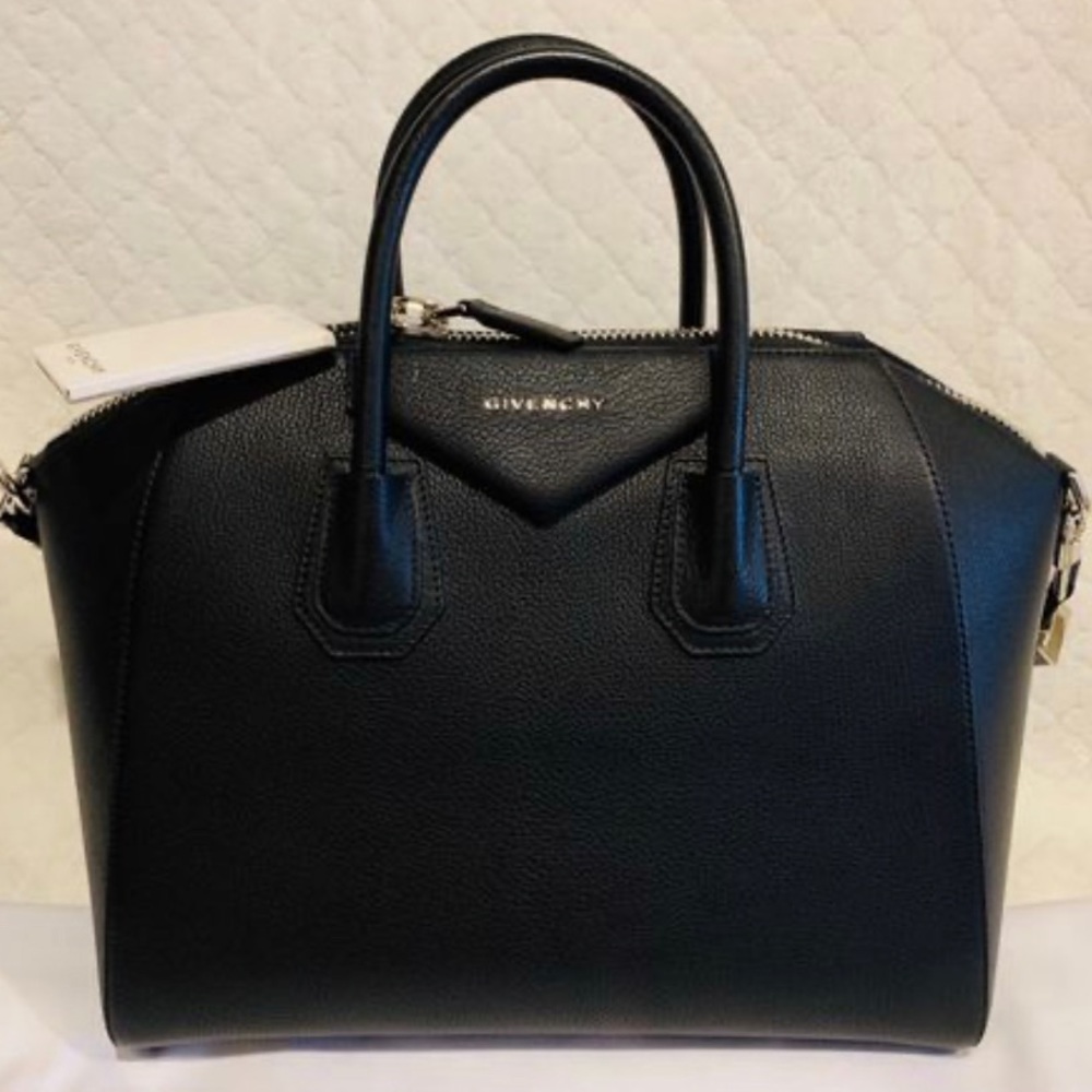 Medium Antigona’ Sugar Leather satchel